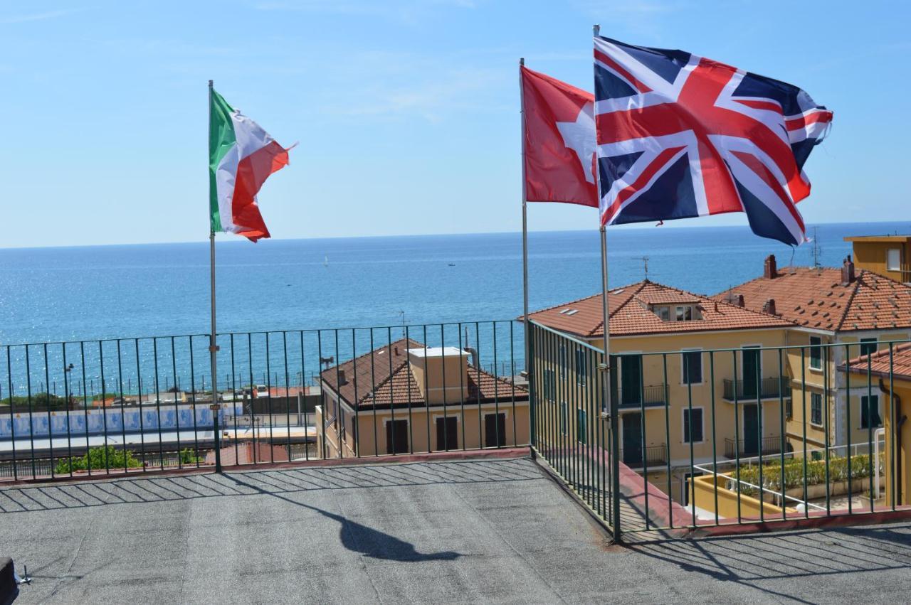 Hotel Geppi Pietra Ligure Eksteriør billede