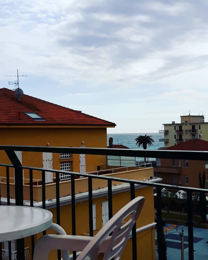 Hotel Geppi Pietra Ligure Eksteriør billede